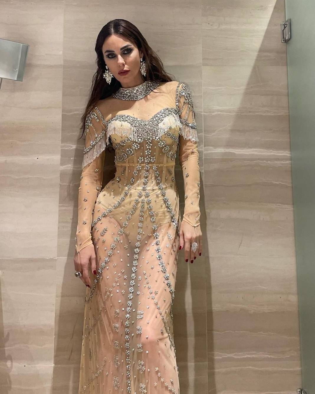 Defne Samyeli kıyafetiyle takipçilerinin diline düştü! O detay anında ortaya çıktı 7